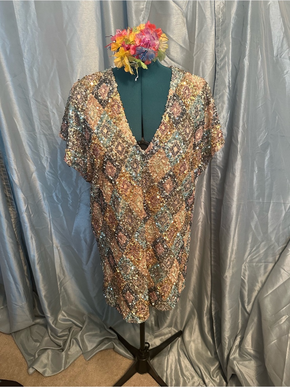 Sequin Diamond-Print V-Neck Women’s tunic/mini in Multicolor XL